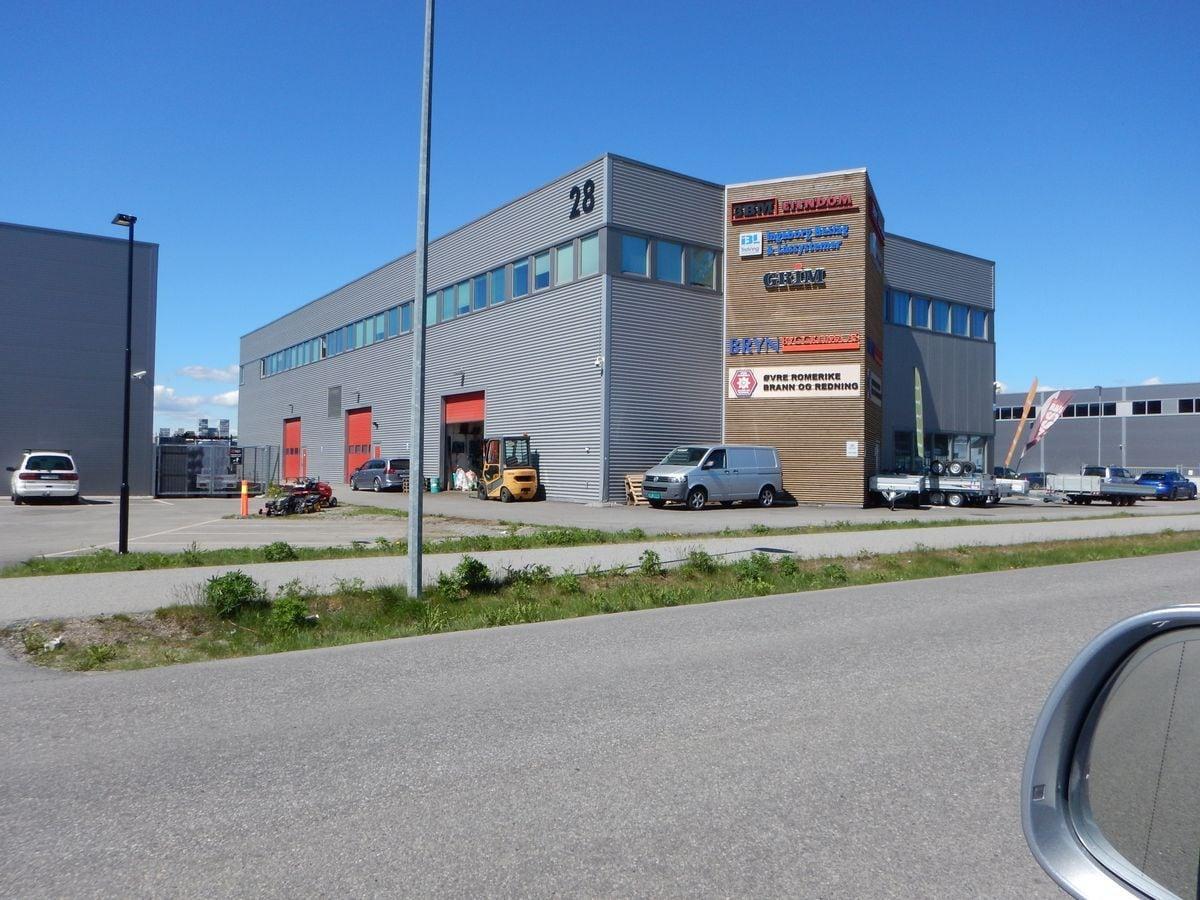 Næringsbygg i et industriområde